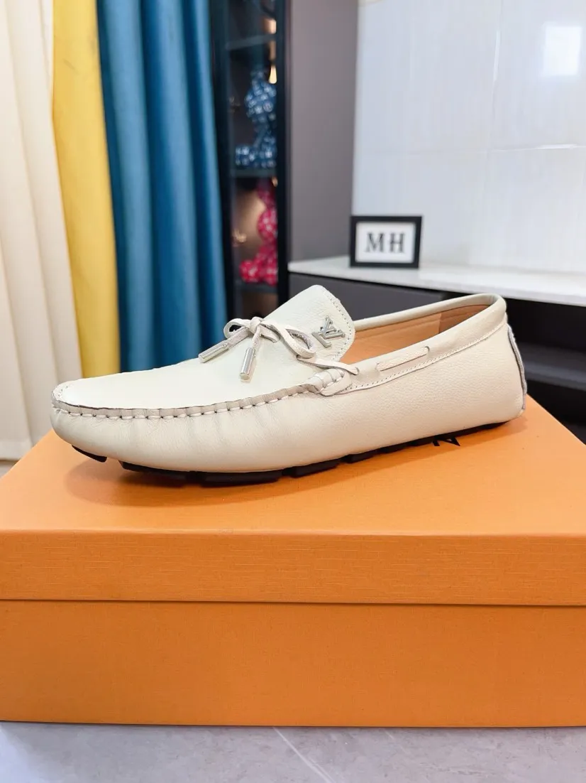 Men's men's shoes💰400🌹🌹[LV Louis Vuitton] New men's beanie shoes💝💝.. Top-grade imported cowhide embossed➕Comfortable leather lining. It is extremely skin-friendly and comfortable, feels very delicate, and the shape is very correct! Perfectly reflects the three-dimensional sense, code number: 38-44